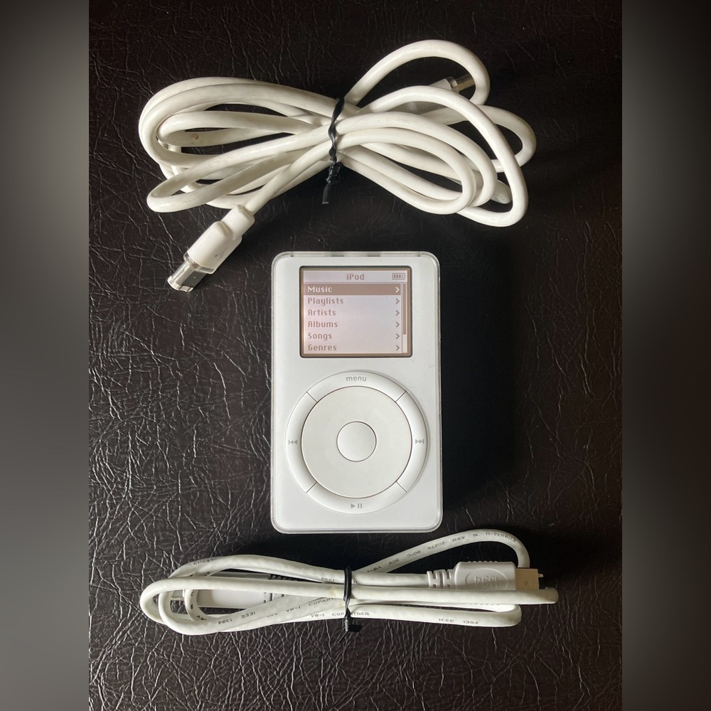 WORKING Vintage 1st Gen iPod Classic 5GB